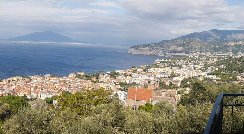 Casa Vacanze Chery Sorrento Exterior photo