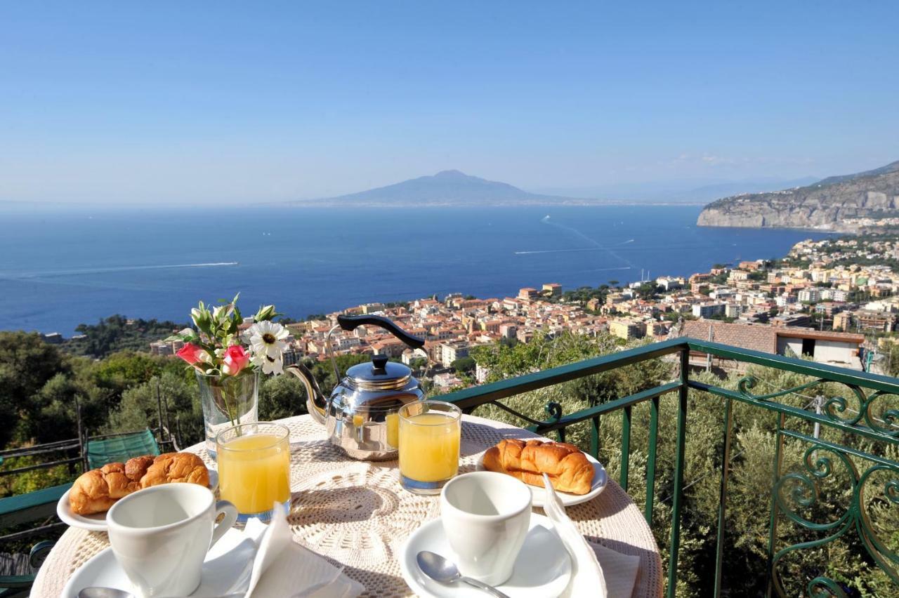 Casa Vacanze Chery Sorrento Exterior photo